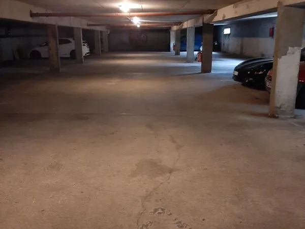 Place de parking sous-terrain