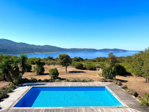 Location villa avec piscine Coti Chiavari
