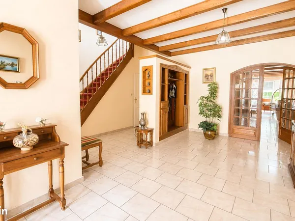 Maison 7 pièces 209 m²