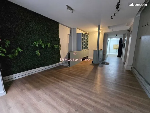 Local commercial 58 m² paris