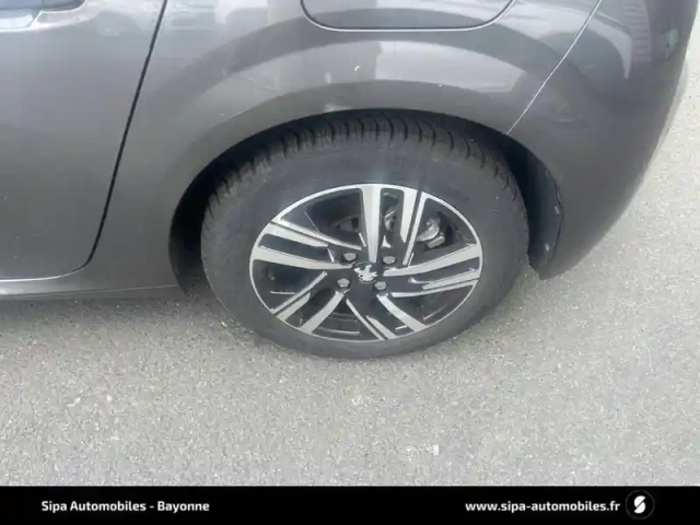 Peugeot 208 puretech 100 s&amp;s bvm6 — photo 11