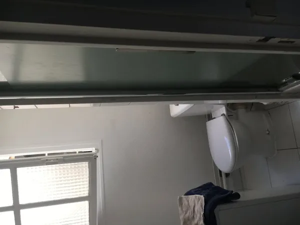 Vends Studio 20m2 Paris 8eme Metro Courcelles - 1 chambre