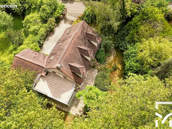 Maison 6 pièces 150 m²