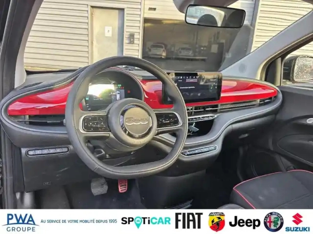 Fiat 500 e 118ch (red) my25 — photo 8