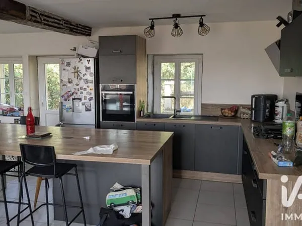 Maison 5 pièces 140 m²