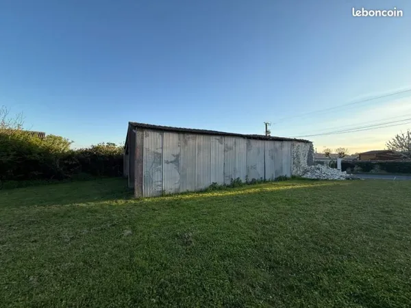 Ferme 2 pièces 200 m²