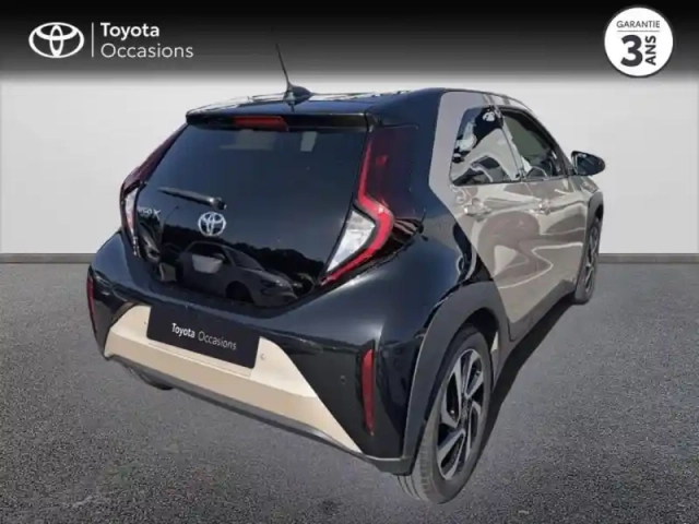 Toyota Aygo x 1.0 vvt-i 72ch design s-cvt my23 — photo 17