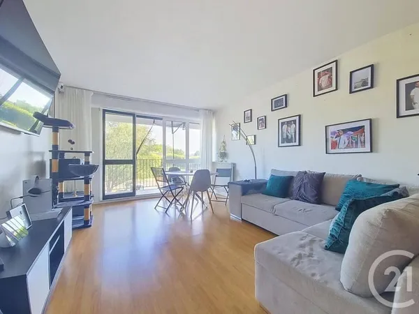 Appartement 4 pièces 80 m²