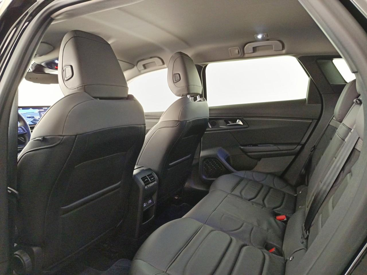 Citroën C5 X hybride rechargeable 225 s&s e-eat8 shine — photo 18