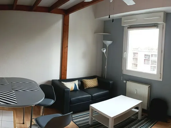 Studio duplex 30m² meublé - Beaulieu 540 + 80 = 620