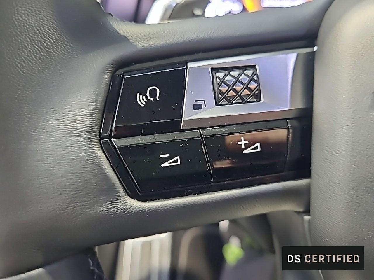 Ds Ds 7 crossback bluehdi 130 eat8 etoile — photo 25