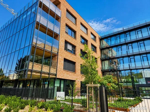 Bureaux 2 532 m²