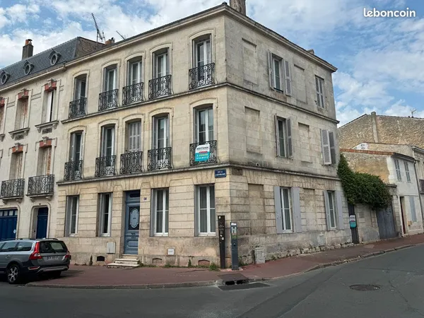 Maison 7 pièces 232 m²