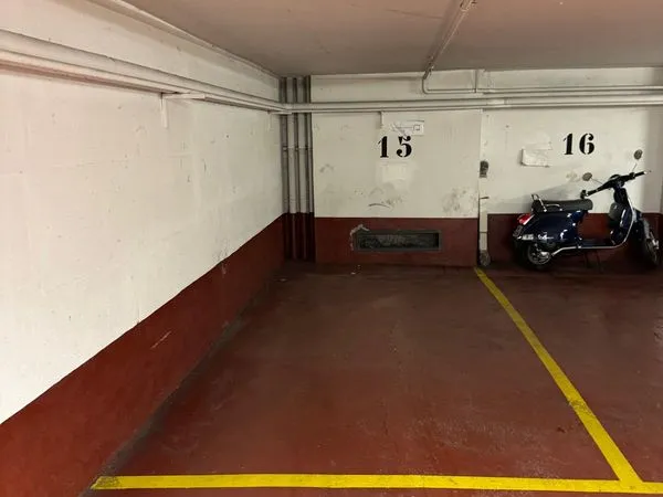 Place de parking a vendre paris 8