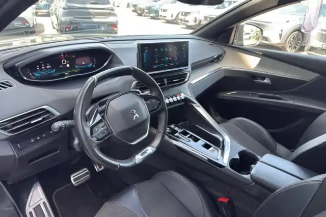 Peugeot 3008 hybrid 225 e-eat8 — photo 15