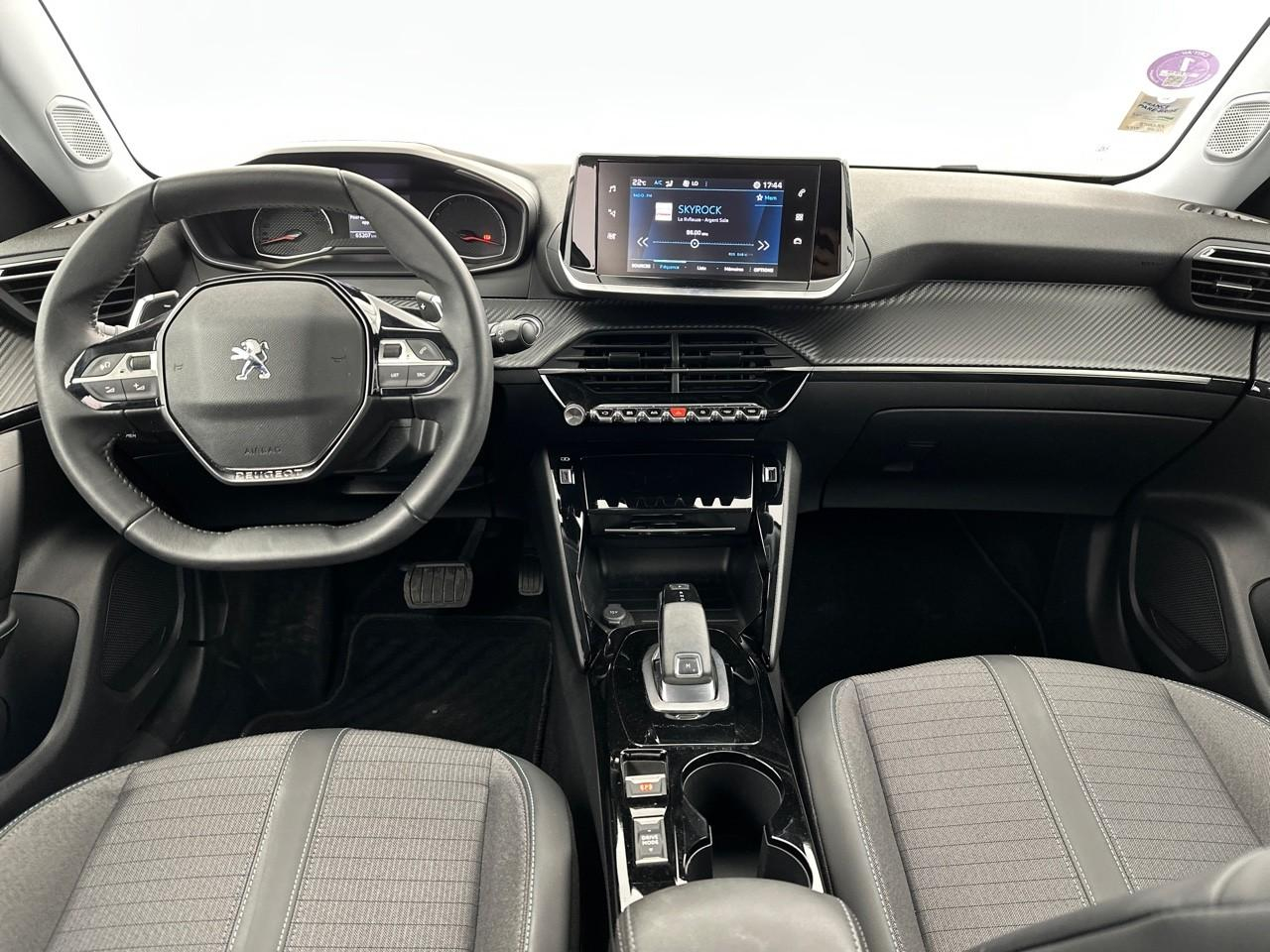Peugeot 2008 puretech 130 s&s eat8 allure — photo 11