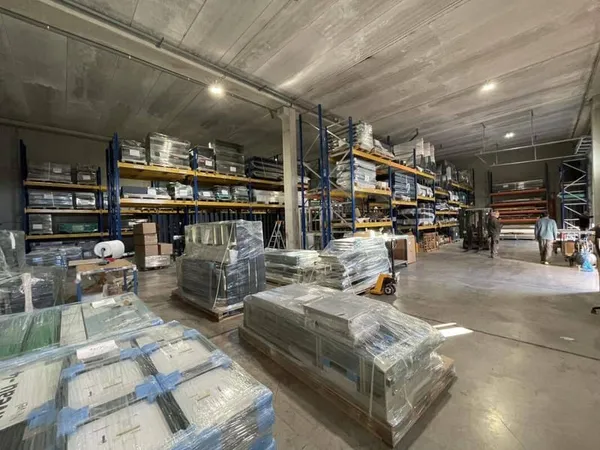 Local d'activité 600 m²