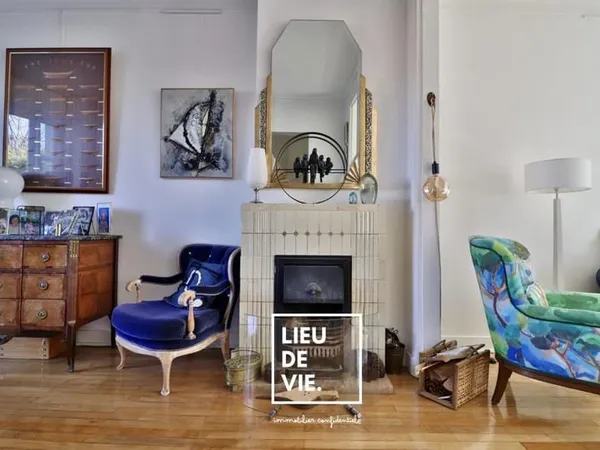 Maison 7 pièces 203 m²