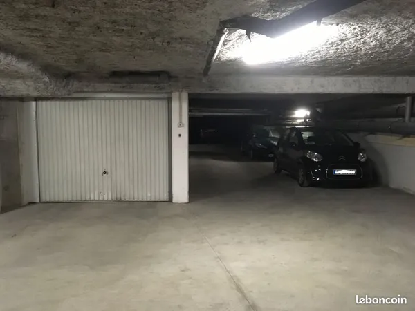 Loue parking Nantes centre proche gare SNCF