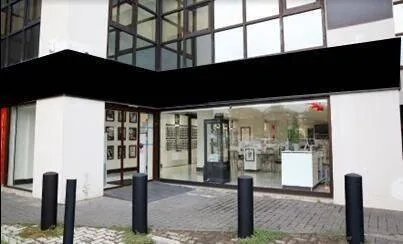 Local commercial 200 m²