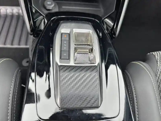 Peugeot 208 hybrid 110 e-dcs6 — photo 14