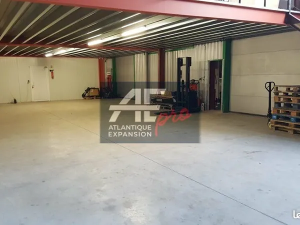 LOCAL D'ACTIVITE 367 m² SAINT-ANDRÉ-DES-EAUX