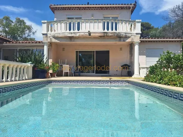 Réf. 10174 - VENTE A TERME OCCUPEE, FREJUS (83) TOUR DE MARE, 7MNS DU BORD DE MER