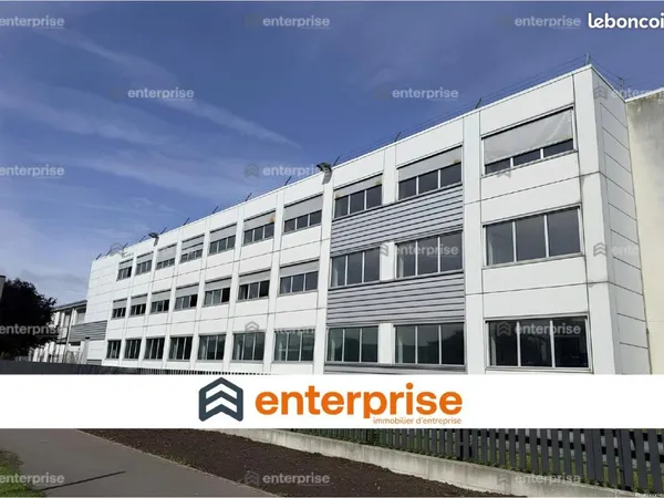 Local d'activité 800 m²