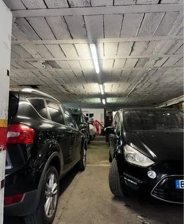 Garage mécanique droit au bail