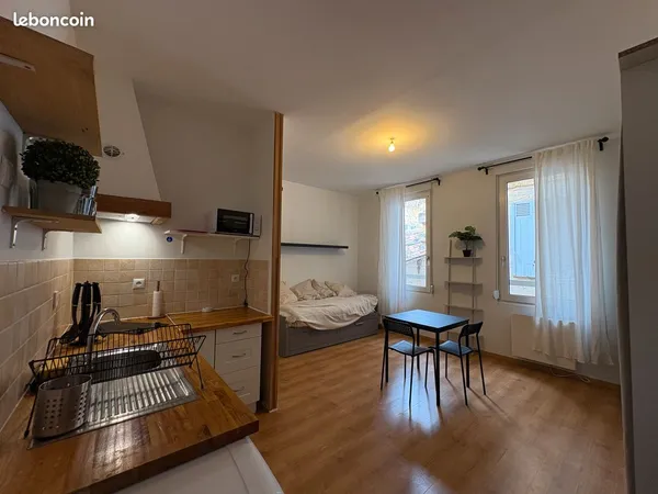 Studio meublé 23 m² - Bordeaux Saint-Michel