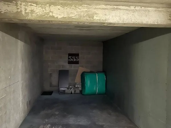 Parking 15 m²