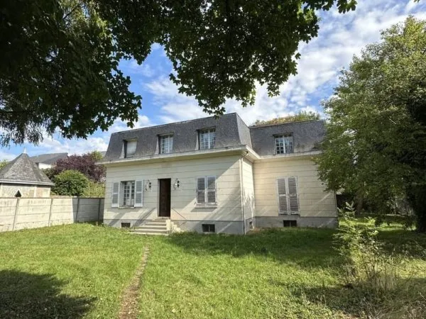Maison 9 pièces 322 m²
