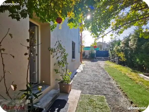 Bas de maison T3 75m2 + Extérieur 80m2