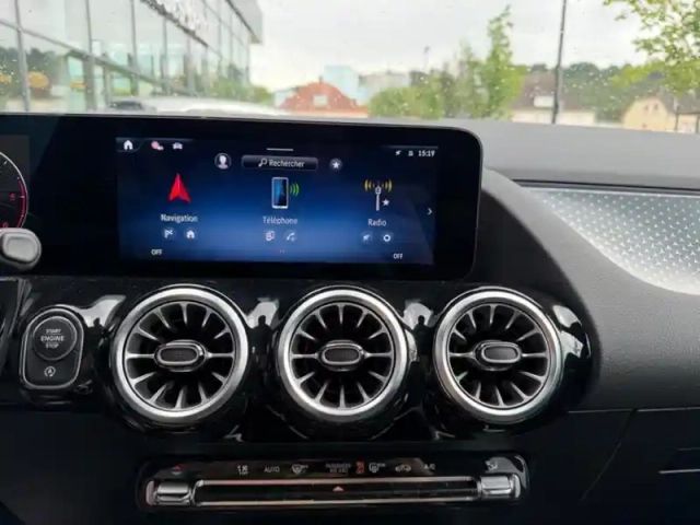 Mercedes Gla 200 d progressive line — photo 20
