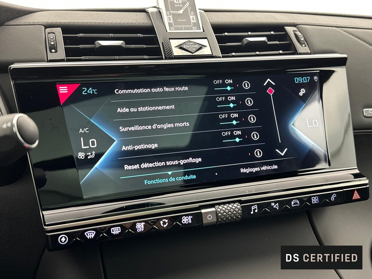 Ds Ds 7 crossback crossback hybride e-tense 300 eat8 4x4 rivoli — photo 24