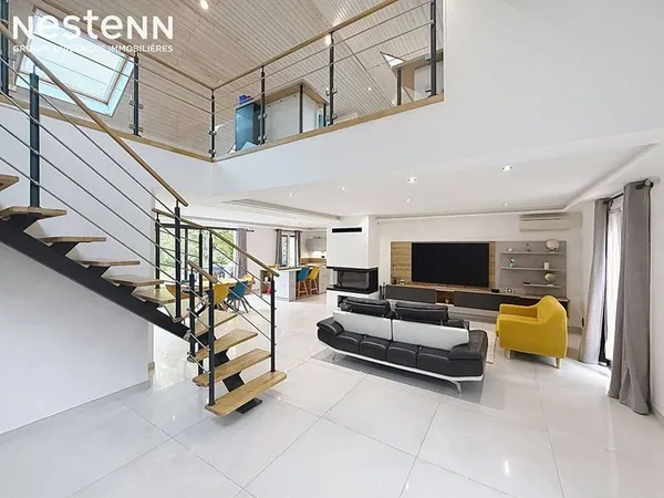 Maison 9 pièces 200 m²