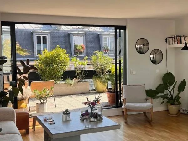 Sous-loue chambre dans appartement