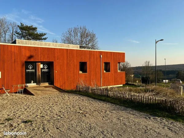 A LOUER : Bureaux, open-space et salle de réunion Design - 85 m² au Nord de Dijon (5 mn de Valmy) - 