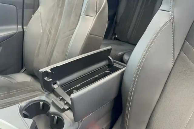 Peugeot 5008 puretech 180ch s&amp;s eat8 — photo 30