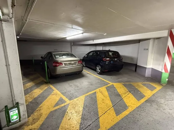 Parking 30 m²