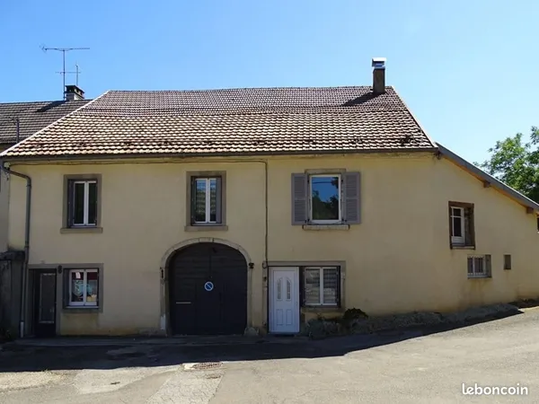 Maison 8 pièces 241 m²