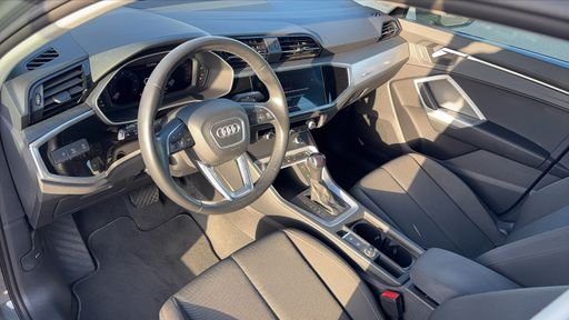 Audi Q3 2.0 TDI 150 S-Tronic 7 - Business Line – 2022 – 80028 km – Diesel – Boîte Automatique — photo 17