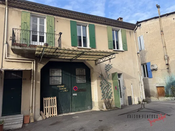 Ensemble immobilier à fort potentiel Centre-ville de Nyons