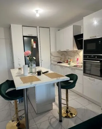À VENDRE : T3 Standing (2023) avec Loggia & Garage Boxé - Vaulx-en-Velin (La Soie)