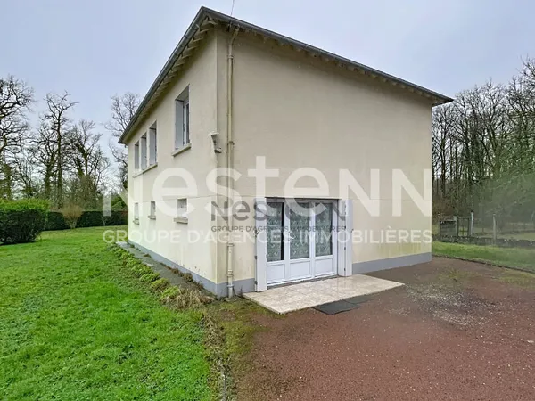 COUP DE COEUR - Pavillon à rénover de 112 m² - 2 chambres - Calme, verdure et beau potentiel à VALEN