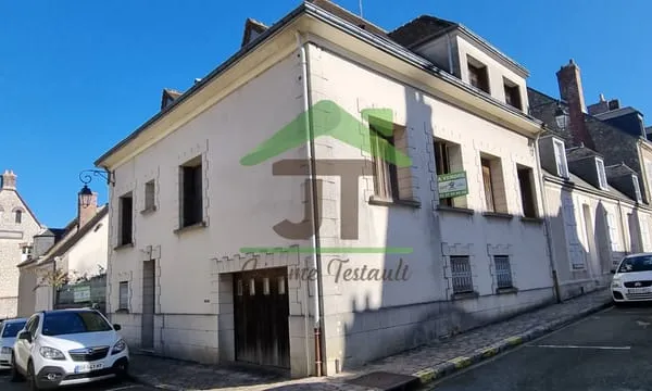 Maison de ville 6 pièces 162 m2 Châteaudun centre histor