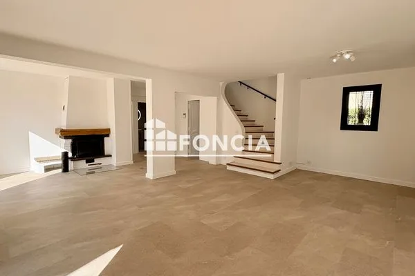 Maison 4 pièces 118 m²