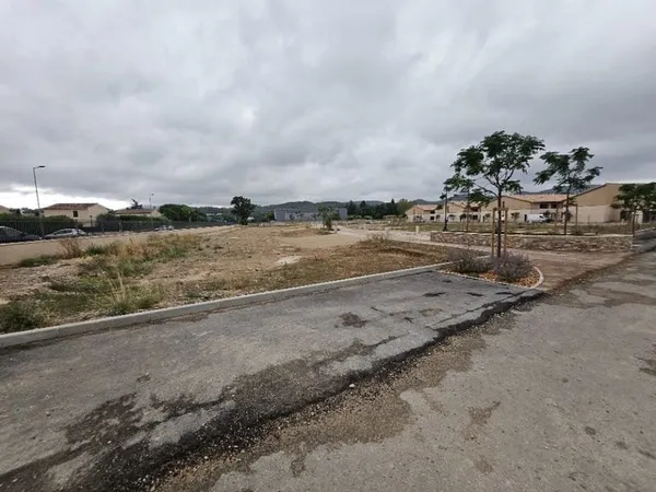 Terrain 255 m²