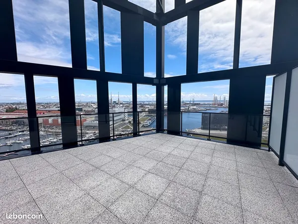 Duplex 5 pièces 144 m²