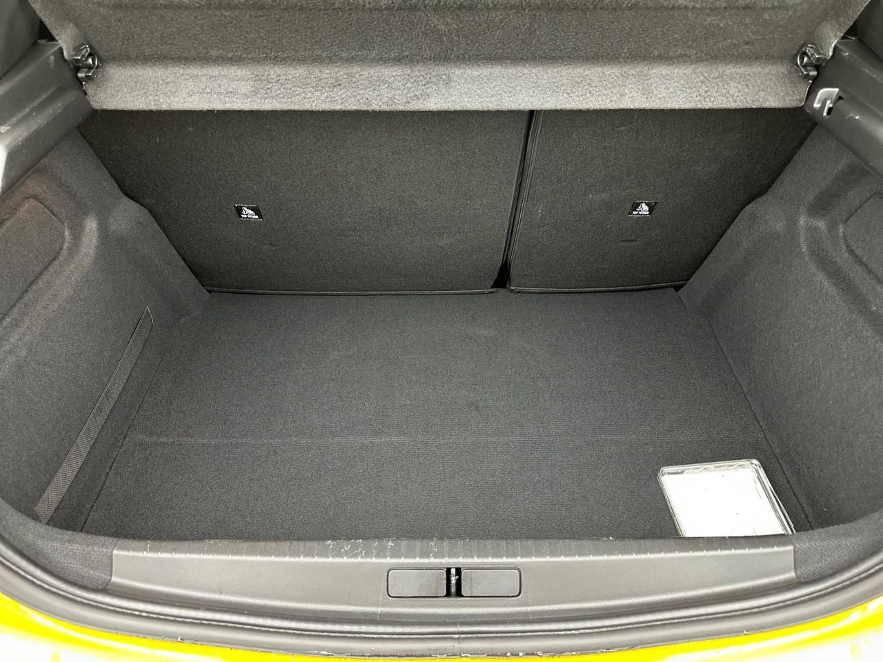 Peugeot 208 puretech 100 s&s bvm6 gt pack — photo 6